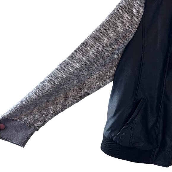 Torrid Black Faux Leather & Marled Grey Terry Bomber‎ Jacket Hooded Sz 2X 18-20 - Picture 8 of 10